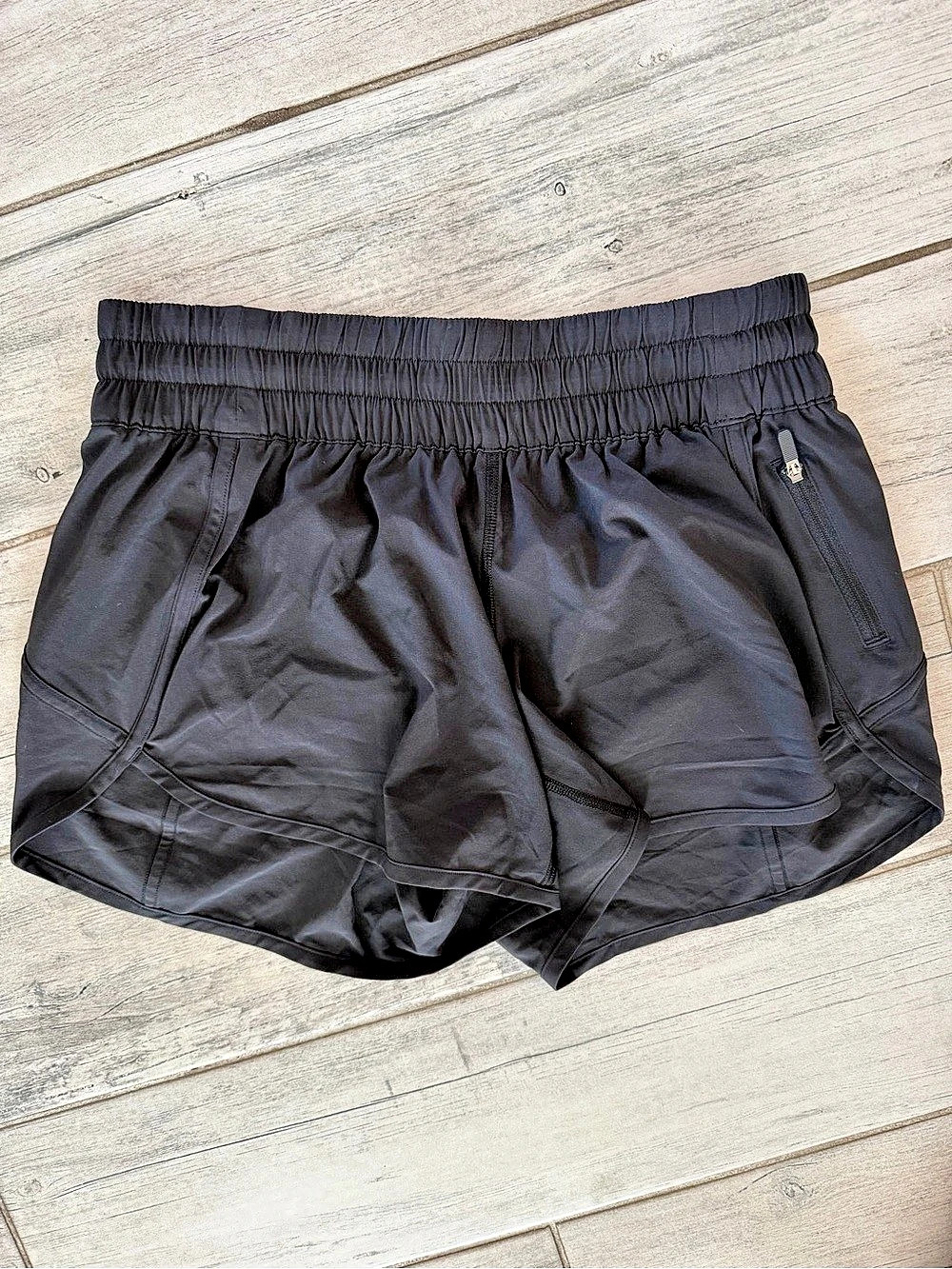 lululemon Tracker Short V Athletic Shorts Black Size 8